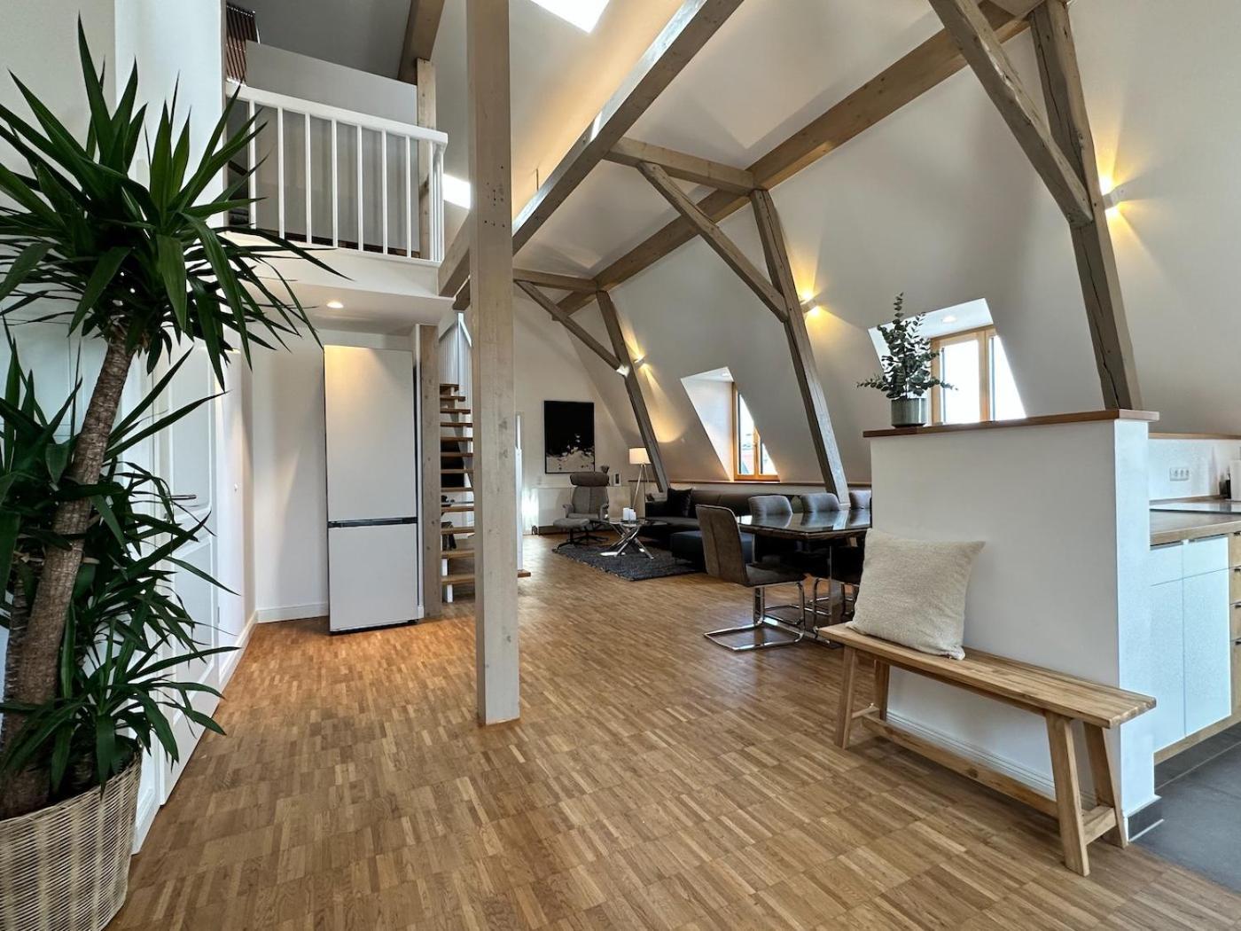 Truly - Viel Platz Fuer Business & Familie - Modern, Garage, Fahrstuhl Lägenhet Augsburg Exteriör bild